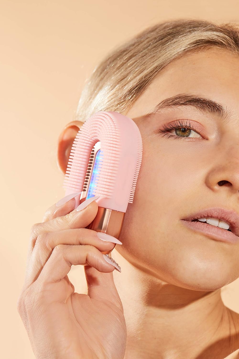 Tilka Silicon Brush